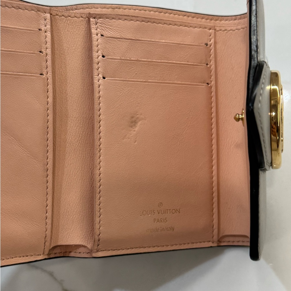 Auth. Louis Vuitton Pont Neuf Trifold Wallet - Picture 12 of 14